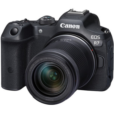 Фотоаппарат Canon EOS R7 Kit RF-S 18–150 мм F3.5–6.3 IS STM, черный